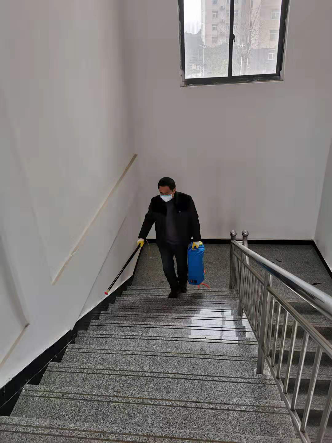 众志城诚抗疫情 监视检查促落实_拉斯维加斯3133cc